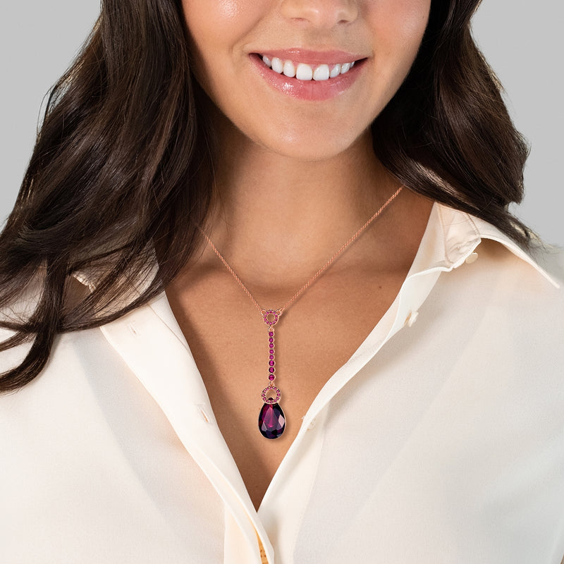Kette mit Anhänger roségold verziert mit Kristallen von Swarovski® violett Glas violett